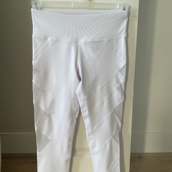 90 Degree by Reflex - W Capri Legging - White - Perforated - US S - Picture 1 of 2